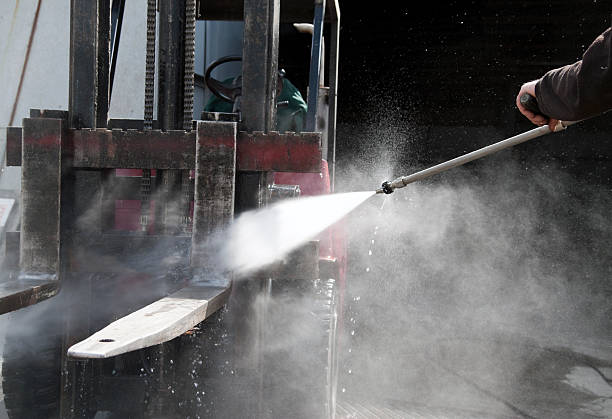 Best Roof Power Washing Services  in Leonard, TX